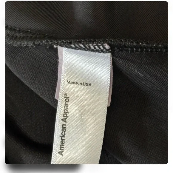 Elegant Black Velvet Dress - Picture 5 of 14